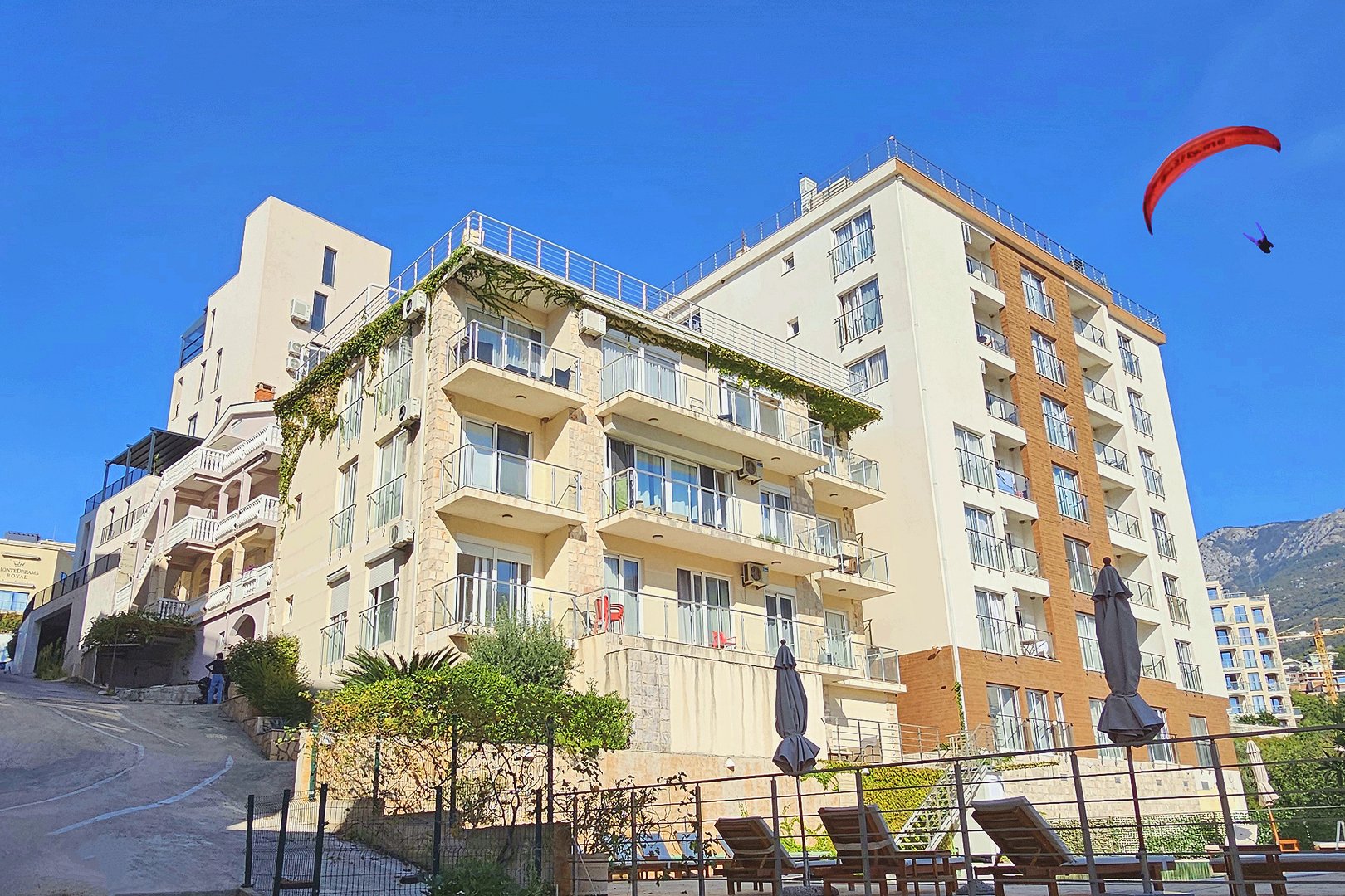apartment-in-becici-03-fasade