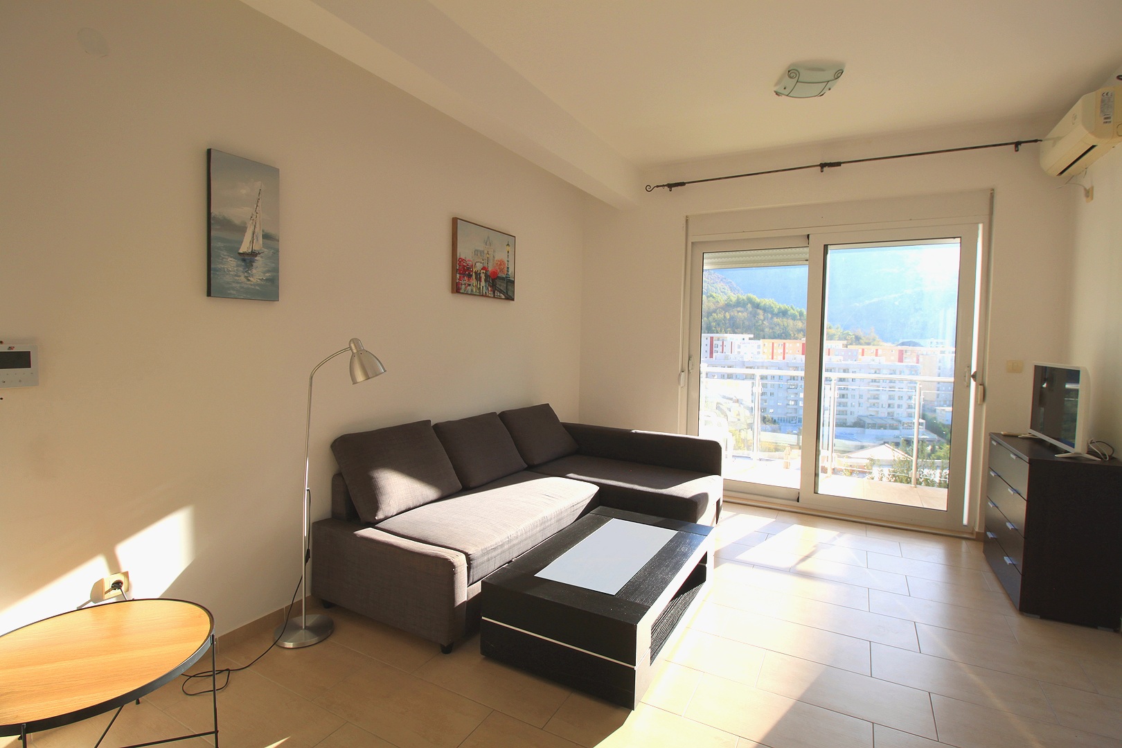 apartment-in-becici-08-living-room