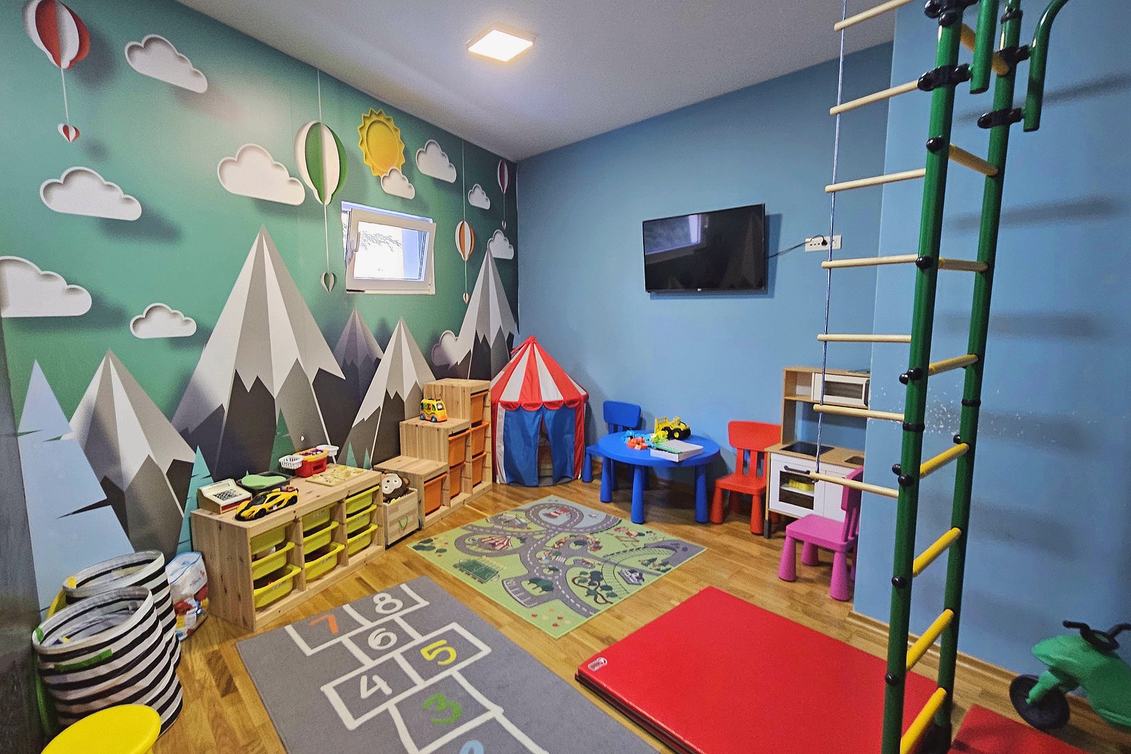 apartment-in-becici-17-playroom