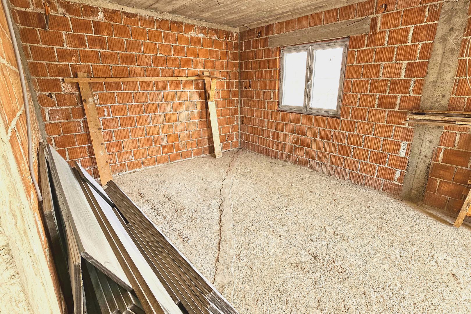 unfinished-house-sutomore-06_ground-floor