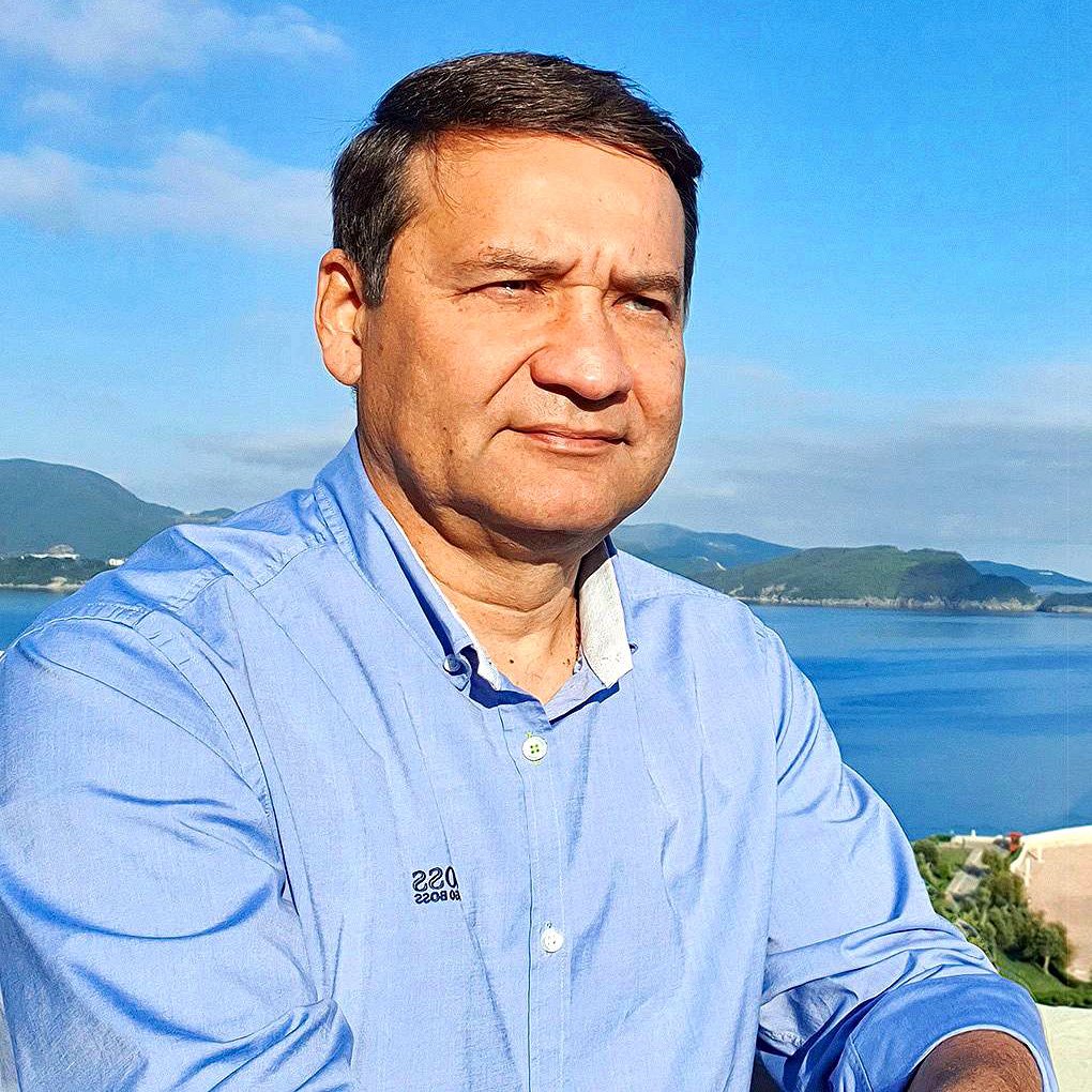 Raushan Valeev; Real estate in Montenegro by the sea; house Montenegro; ask a question;